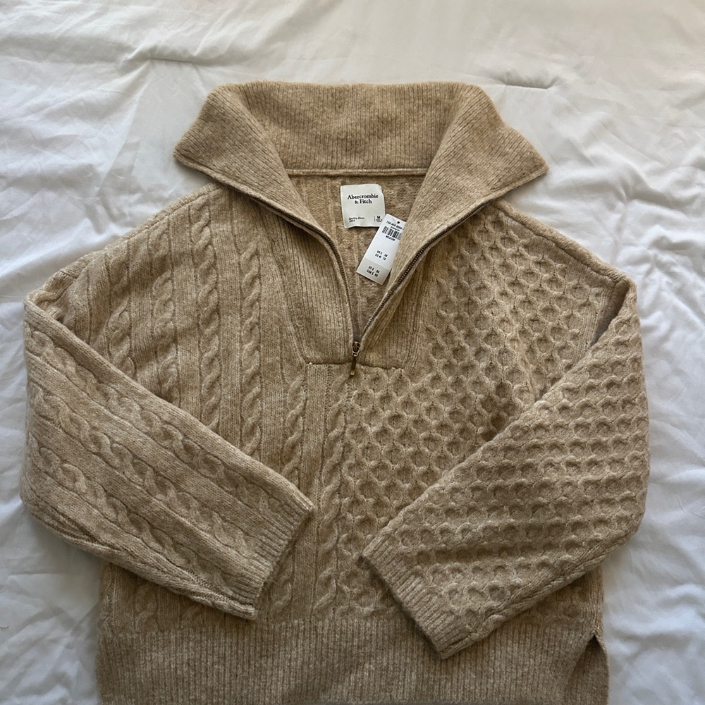 Abercrombie Beige Cable Knit Sweater